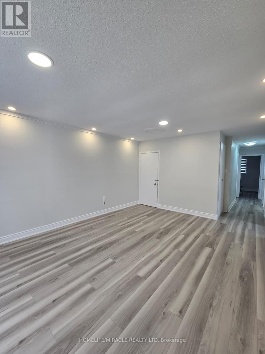 505 SILVERSTONE DRIVE - 7