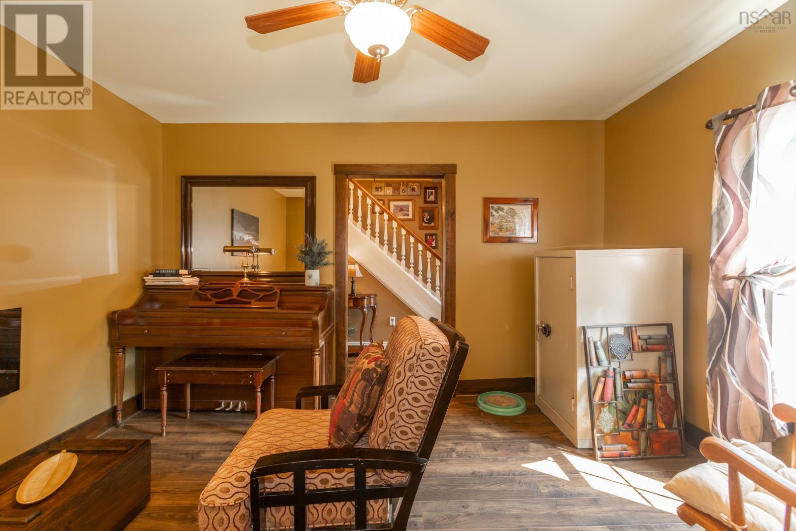 5 Rectory Street - 22