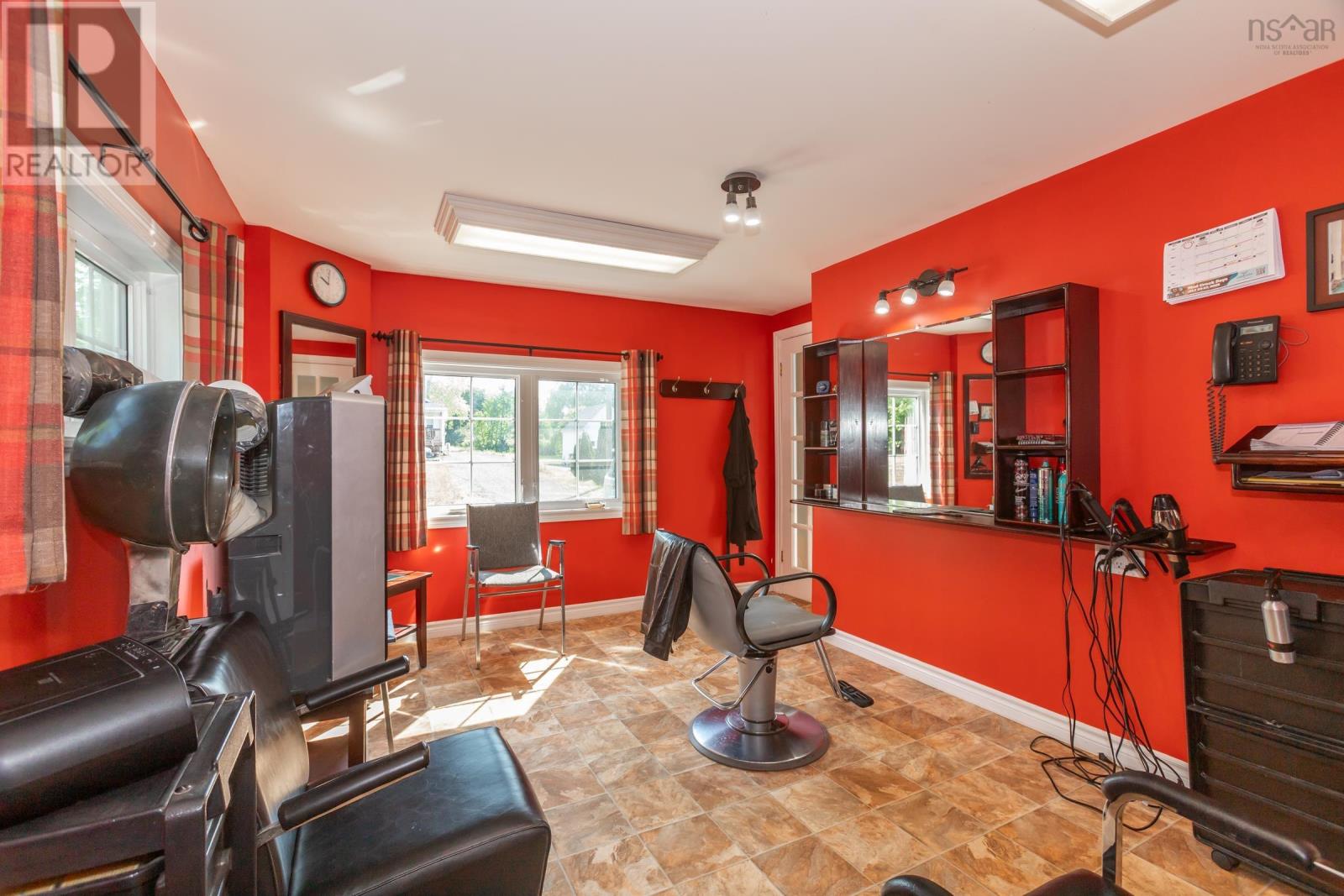 5 Rectory Street - 12