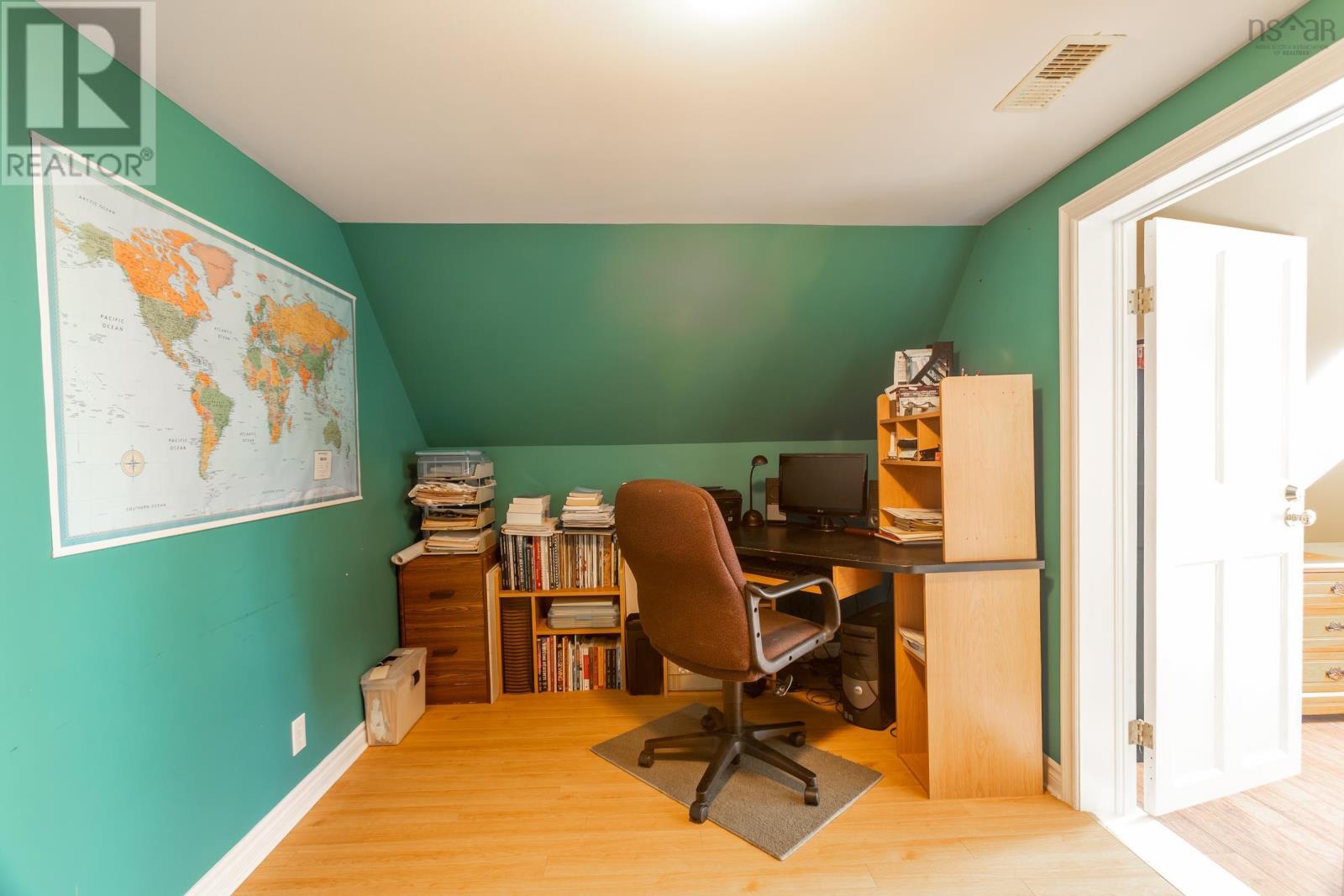 5 Rectory Street - 32