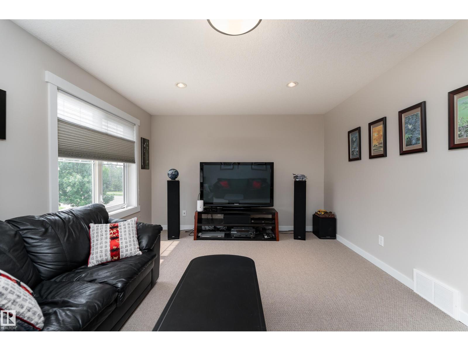 2338 FREZENBERG AV NW - 32