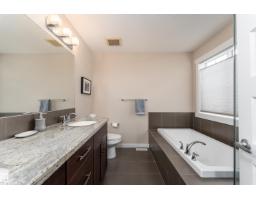 2338 Frezenberg Av Nw, Edmonton, AB T5E5R9 Photo 29