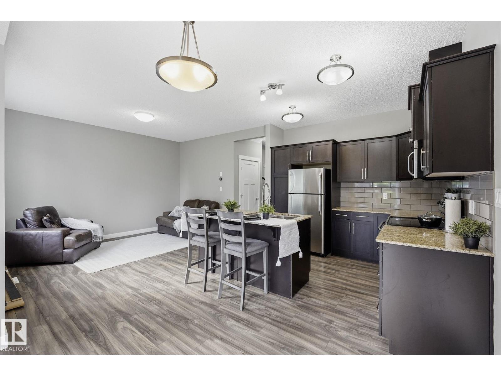 #9 94 LONGVIEW DR - 8