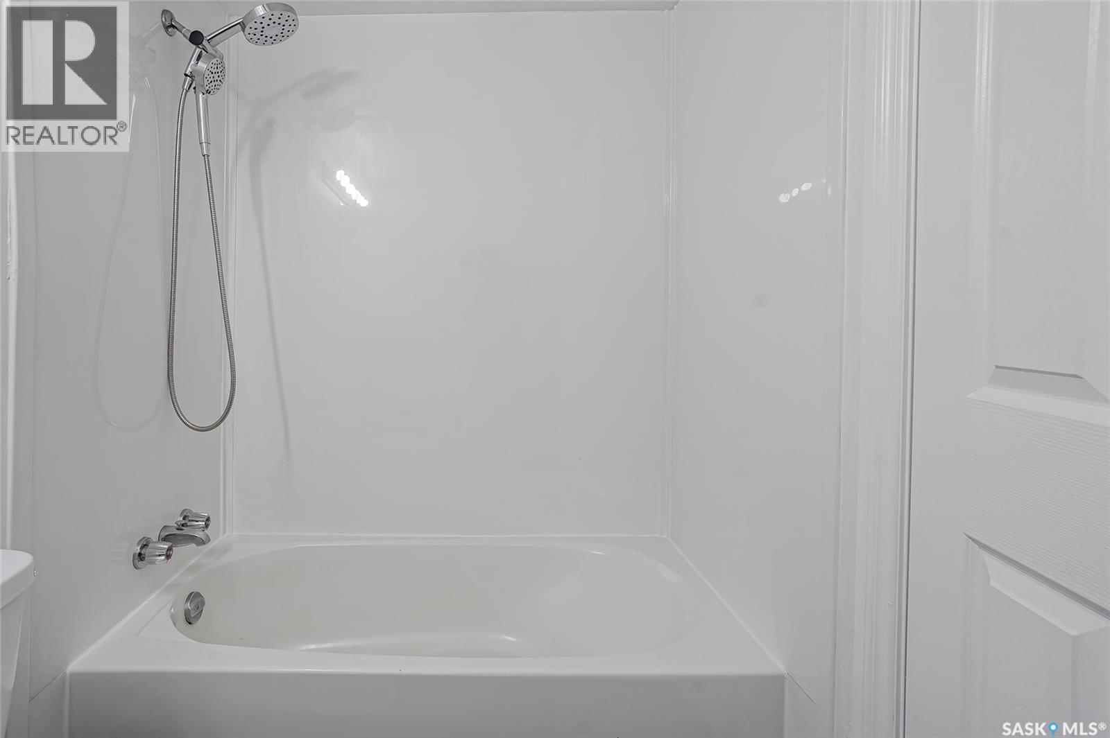 #8 104 104th STREET W - 17