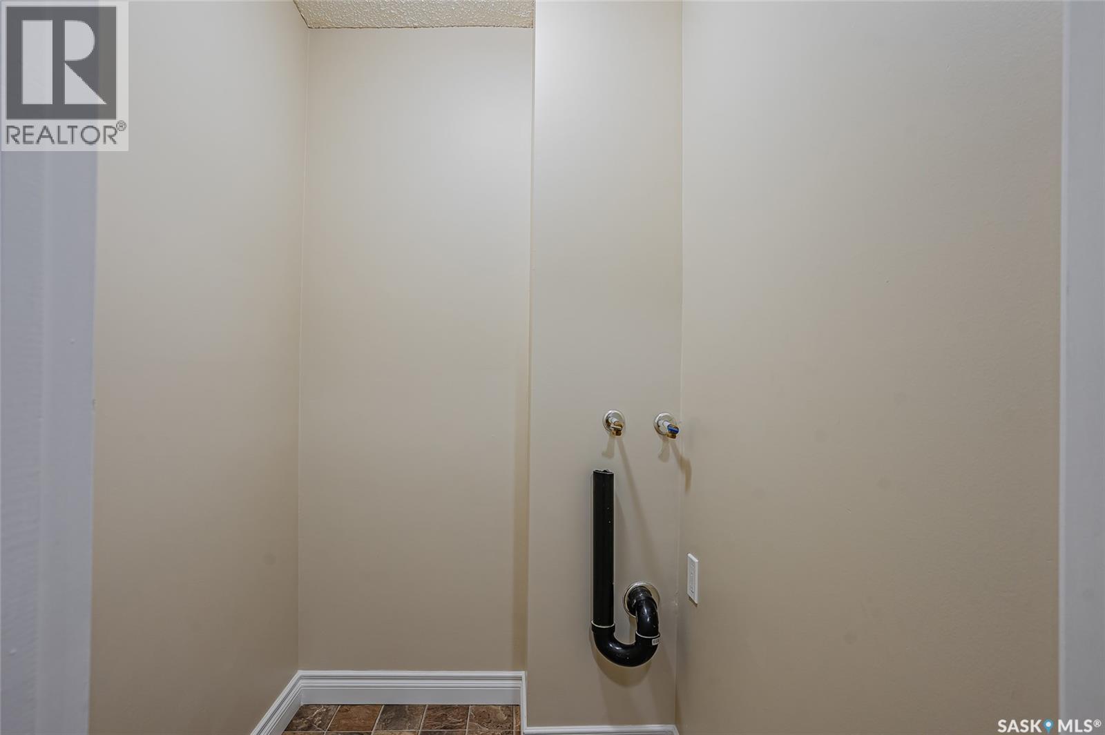 #8 104 104th STREET W - 18