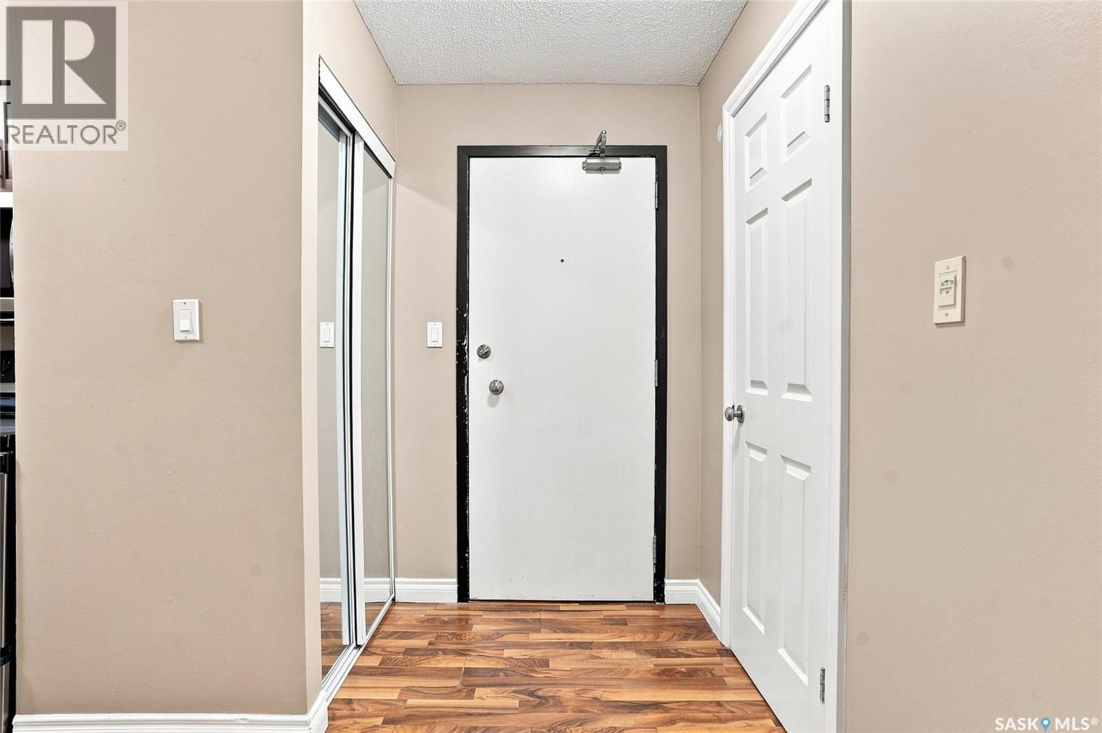 8 104 104th STREET W, Saskatoon — photo 3
