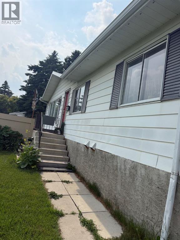 112 Huntstrom Drive NE - 9