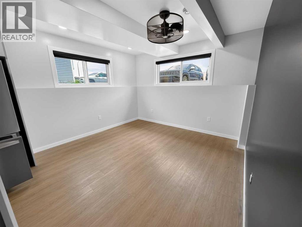 1, 2, 10225 105 Ave - 23
