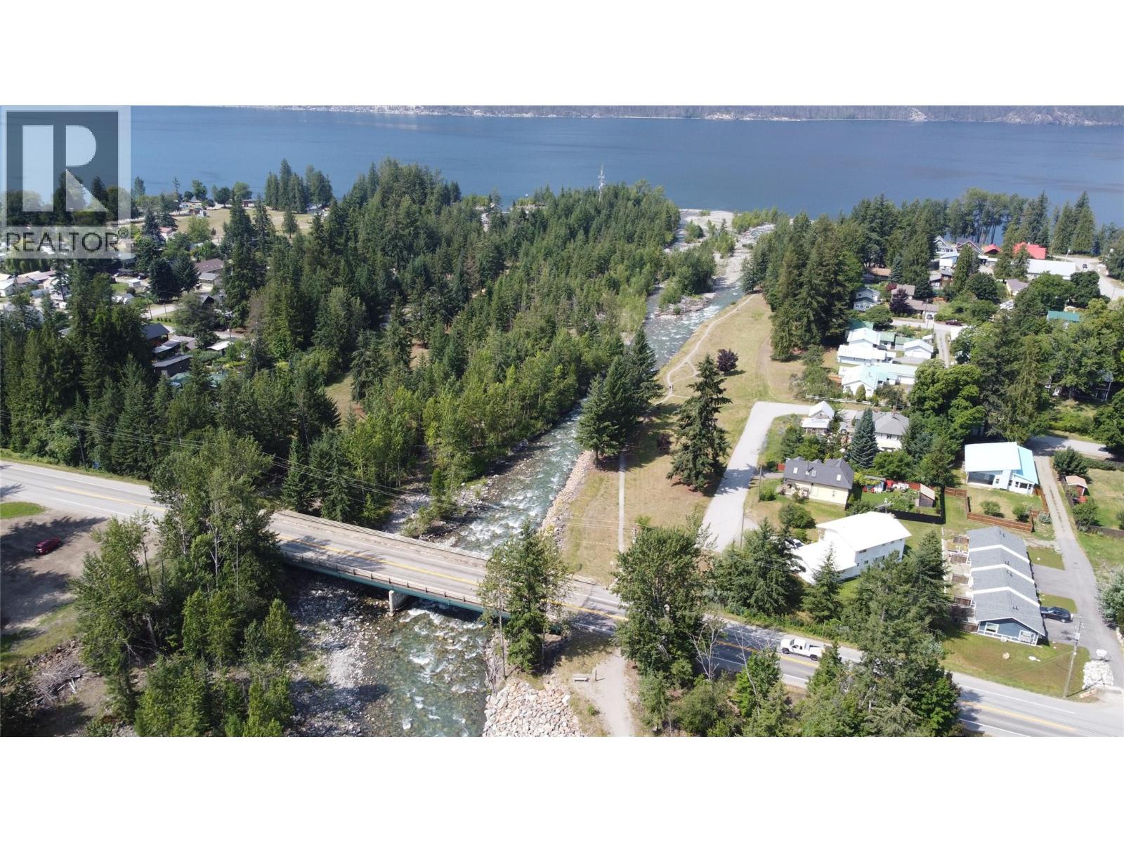 #4 611 Casley Court - 8
