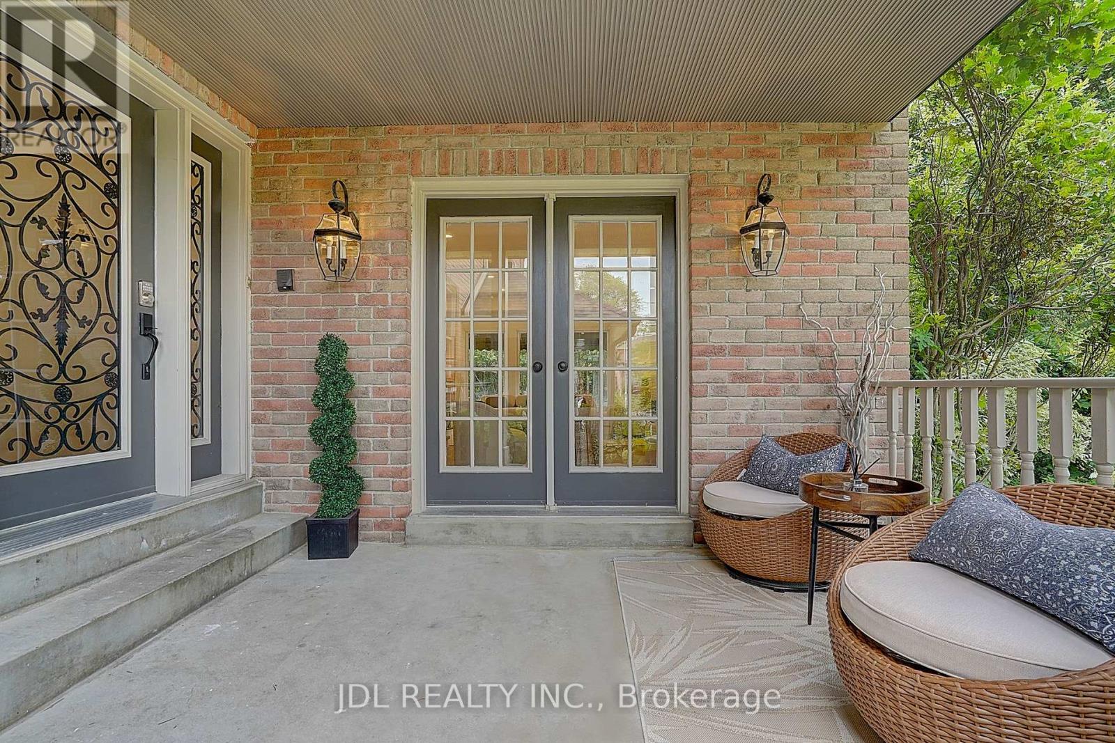 84 LONGWATER CHASE - Image 8