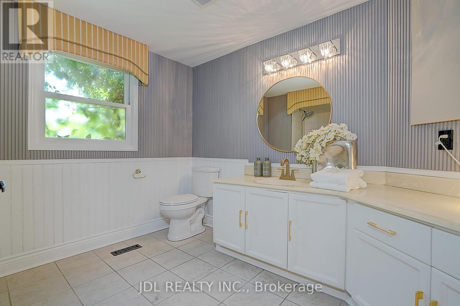 84 LONGWATER CHASE - Image 41