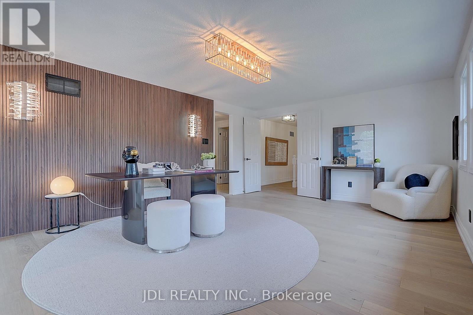 84 LONGWATER CHASE - Image 30
