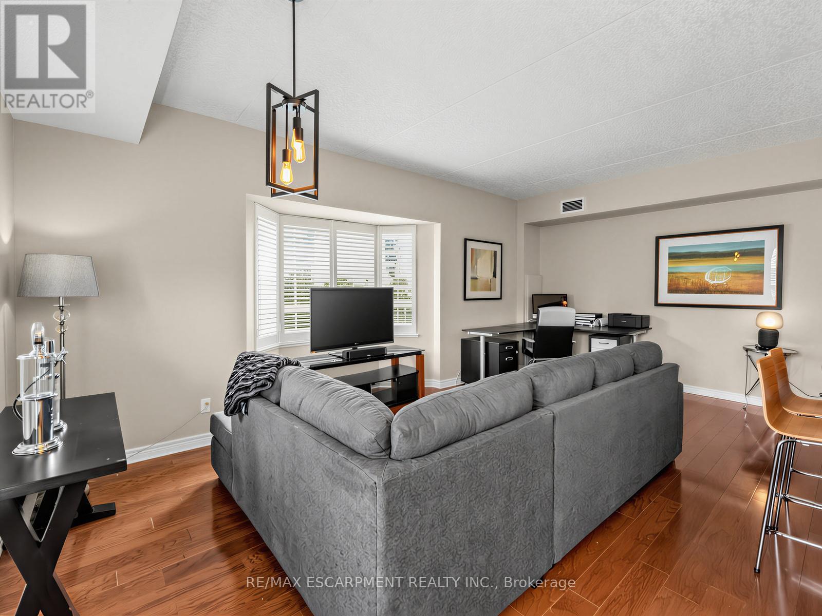 #103 1379 COSTIGAN ROAD - 10
