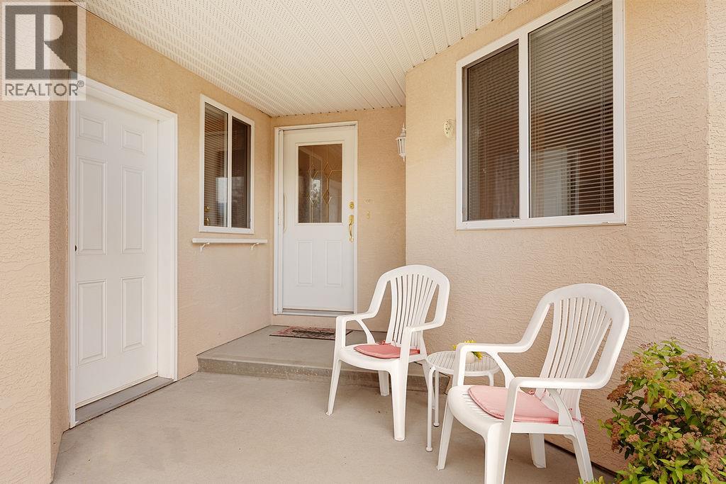 #23 201 Kildonan Avenue - 3