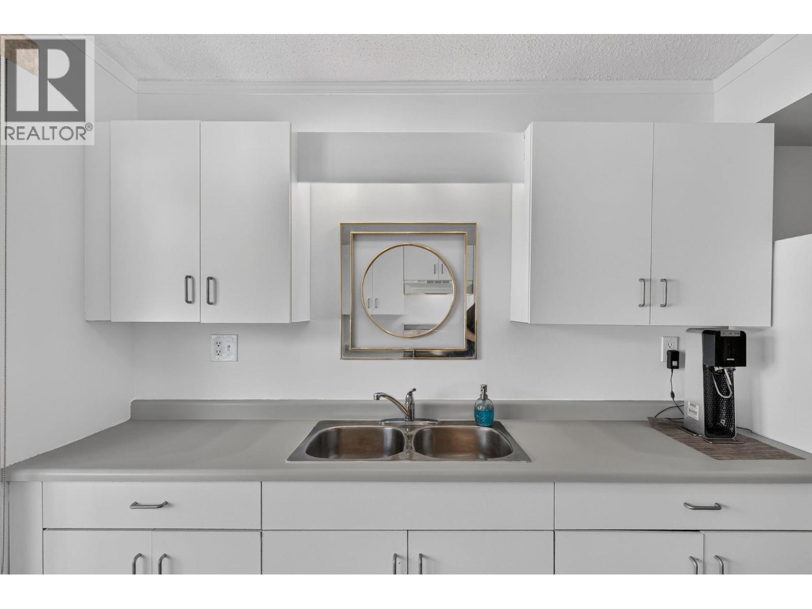 1045 Mitchell Road - 33