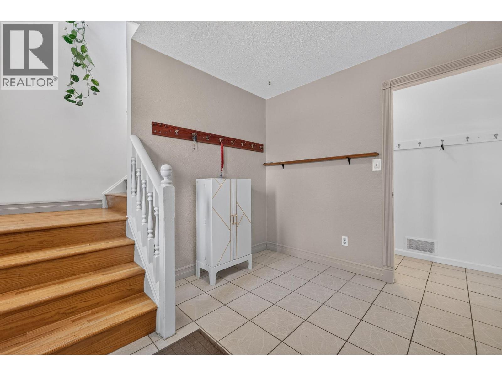 1045 Mitchell Road - 40