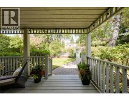 3935 Scolton Rd, Saanich, BC V8N4E1 Photo 28
