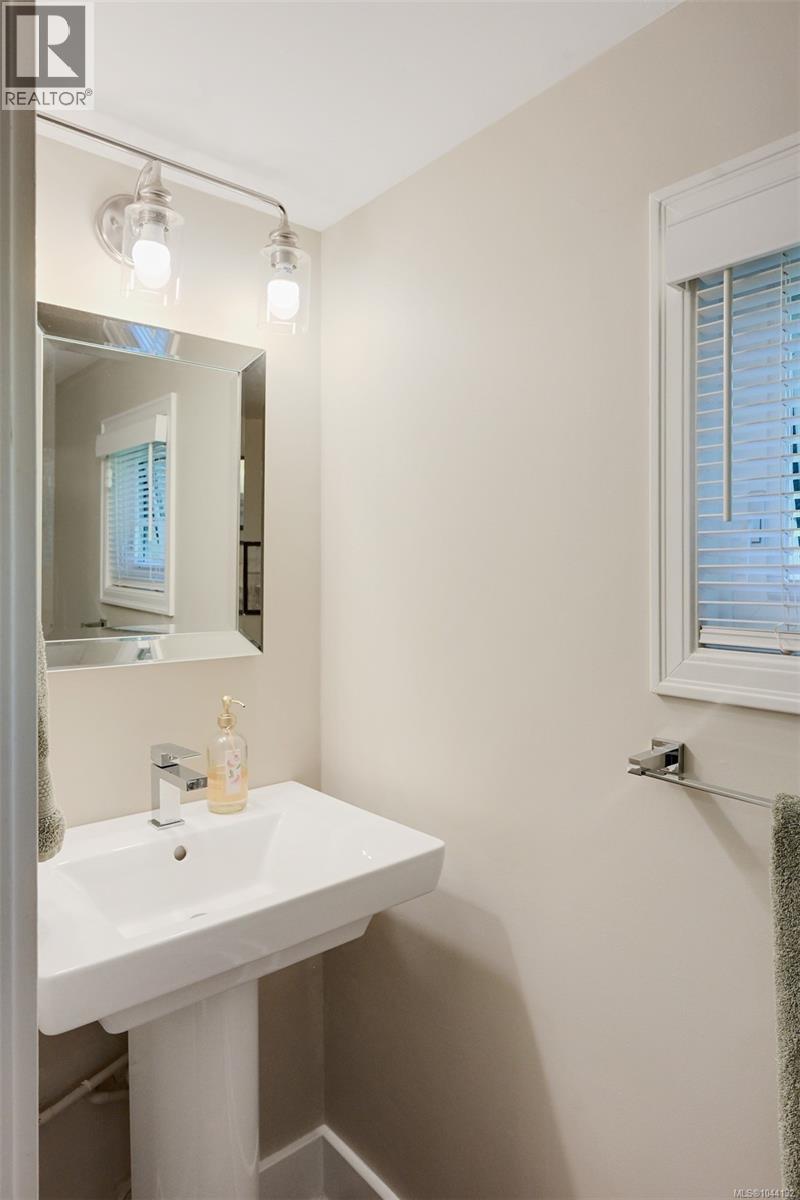 3935 SCOLTON Rd - 24