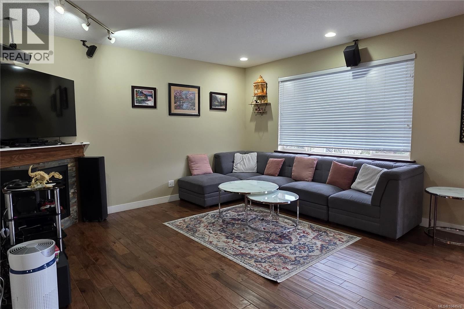 1094 Cordero Cres - 3