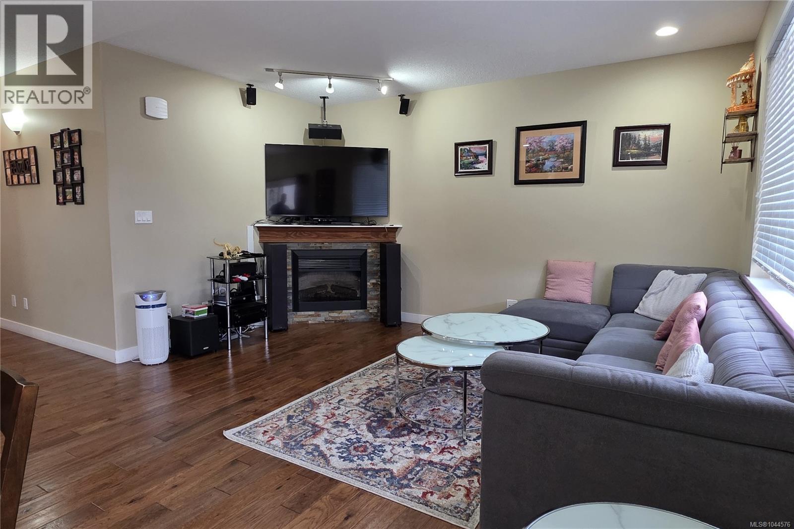 1094 Cordero Cres - Image 4