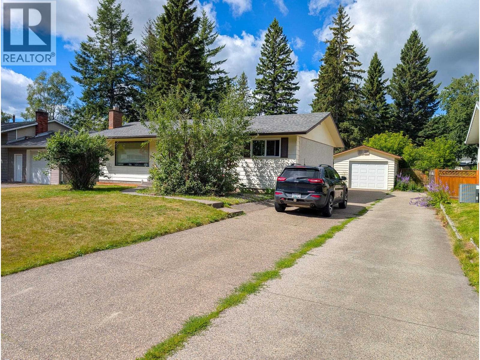 5663 TRENT DRIVE, Prince George