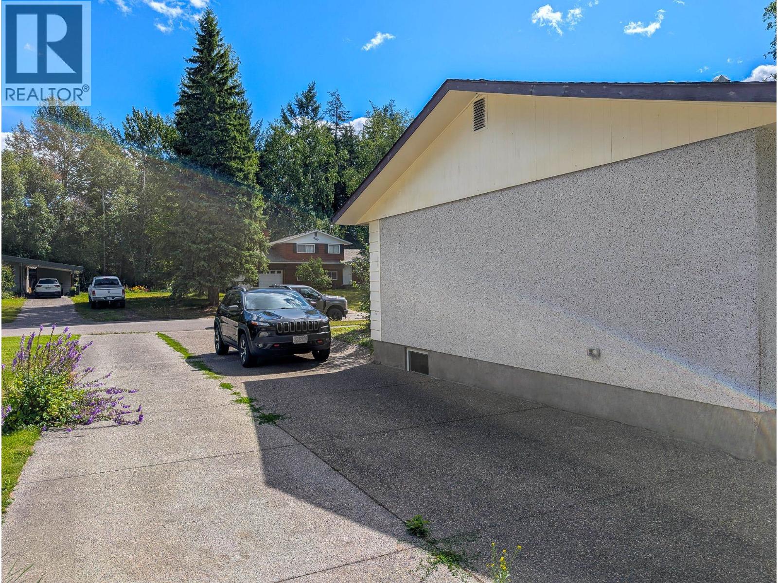 5663 TRENT DRIVE, Prince George