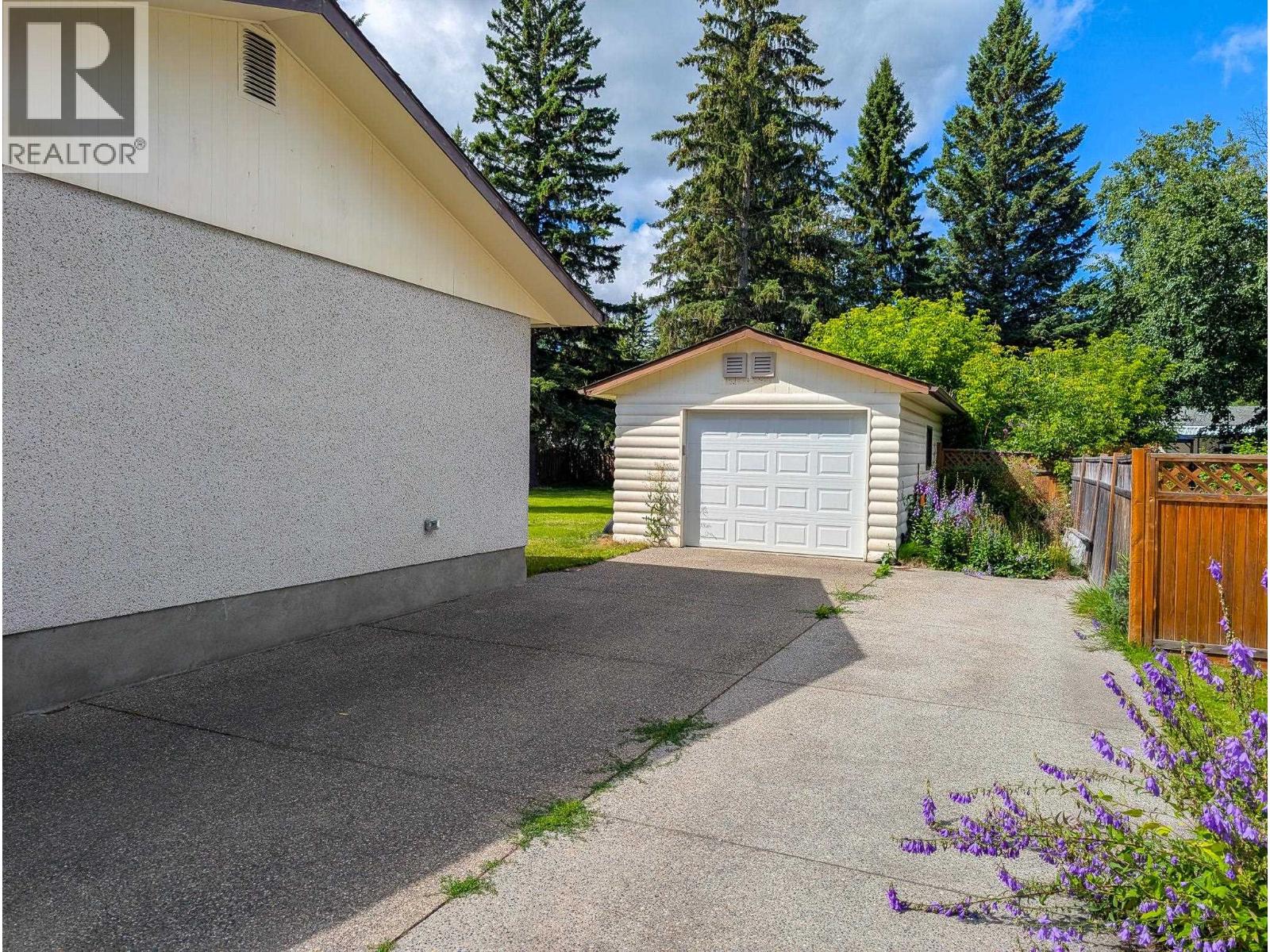 5663 TRENT DRIVE, Prince George