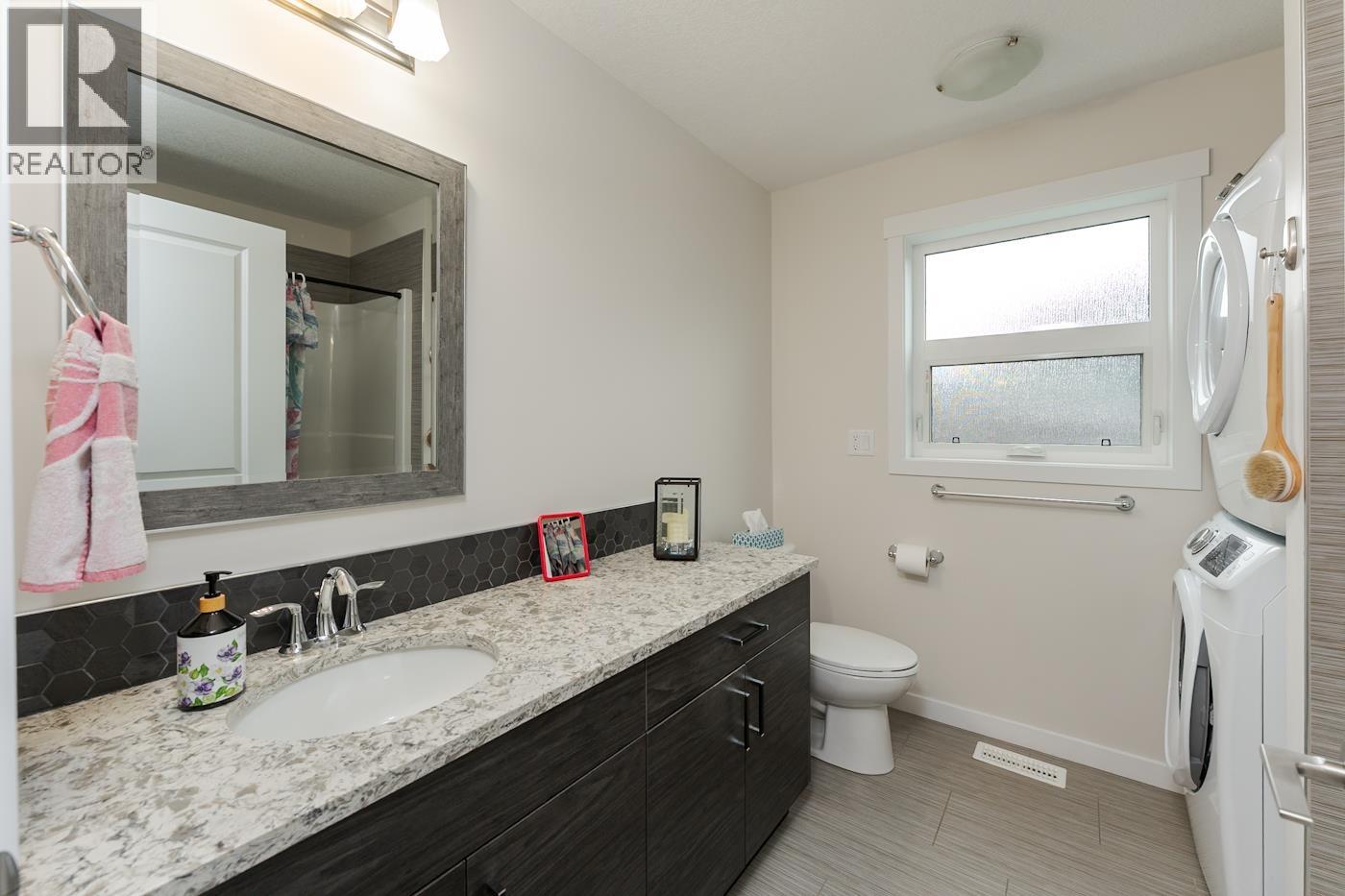7639 CREEKSIDE WAY, Prince George