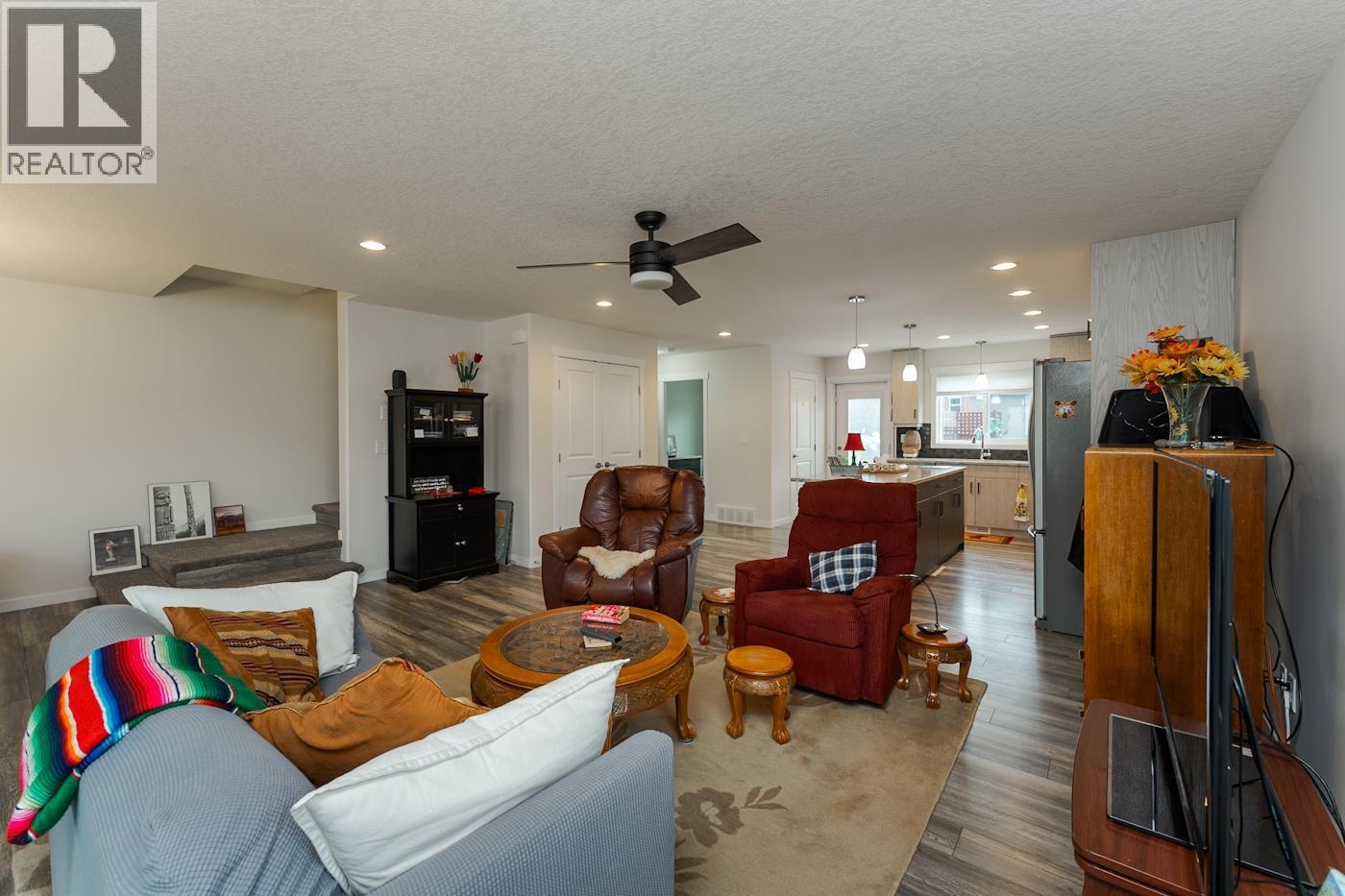 7639 CREEKSIDE WAY, Prince George