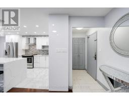 Bedroom - 206 - 10 Edgecliff Golfway, Toronto, ON M3C3A3 Photo 6