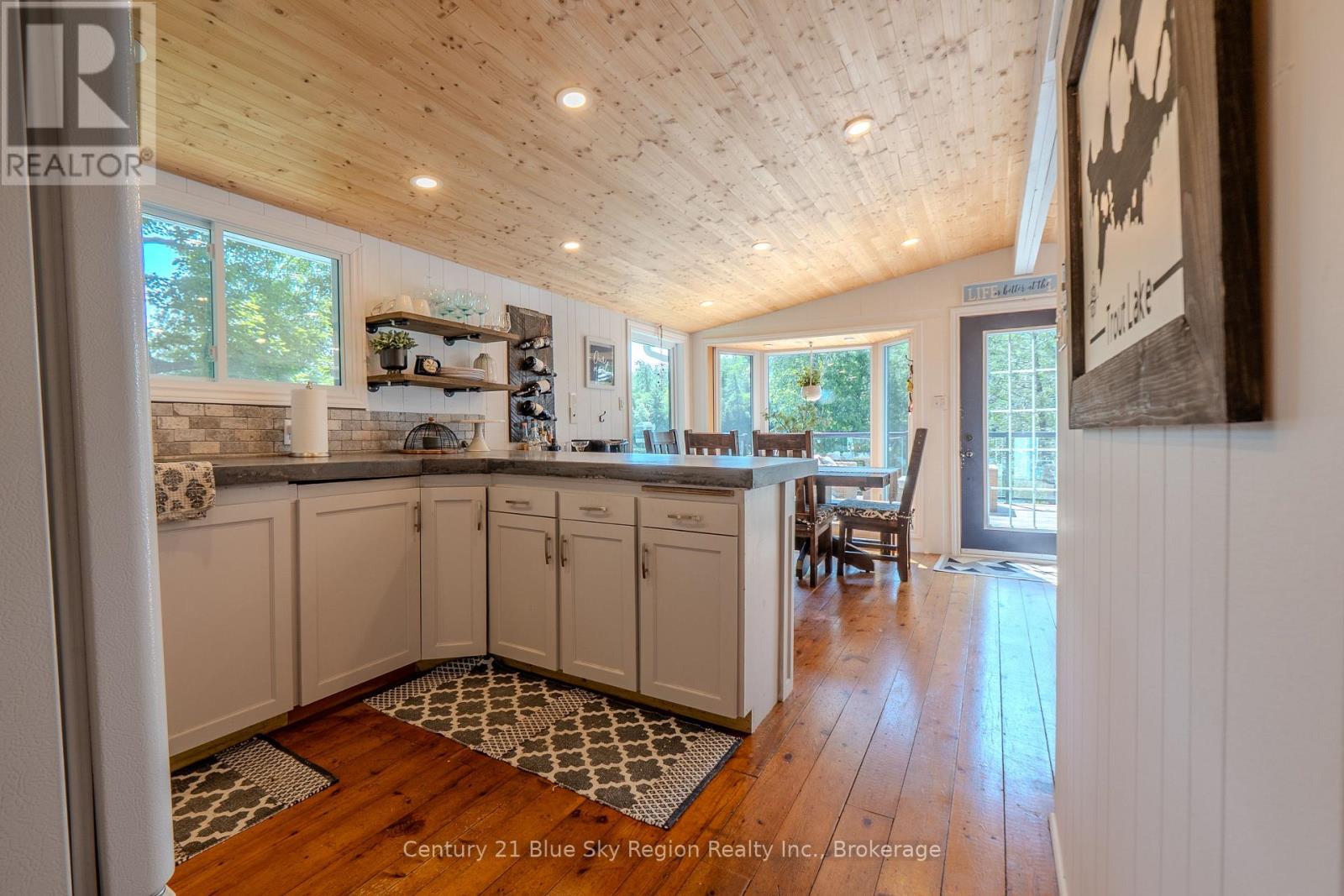2149 PENINSULA ROAD - 8