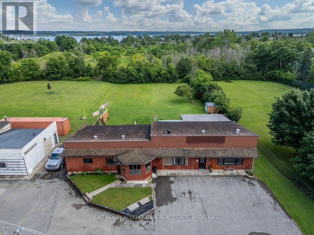 108 DUNDAS STREET - 34