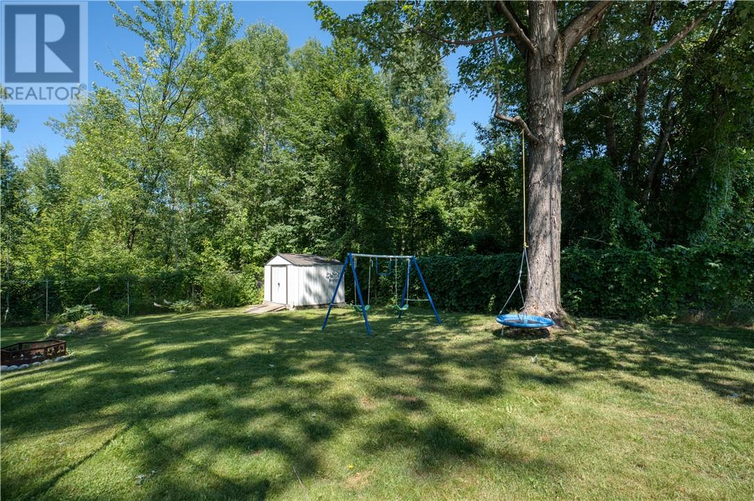 886 Beatrice - Image 19