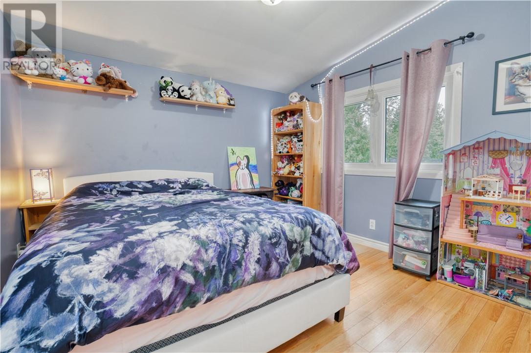 886 Beatrice - Image 9