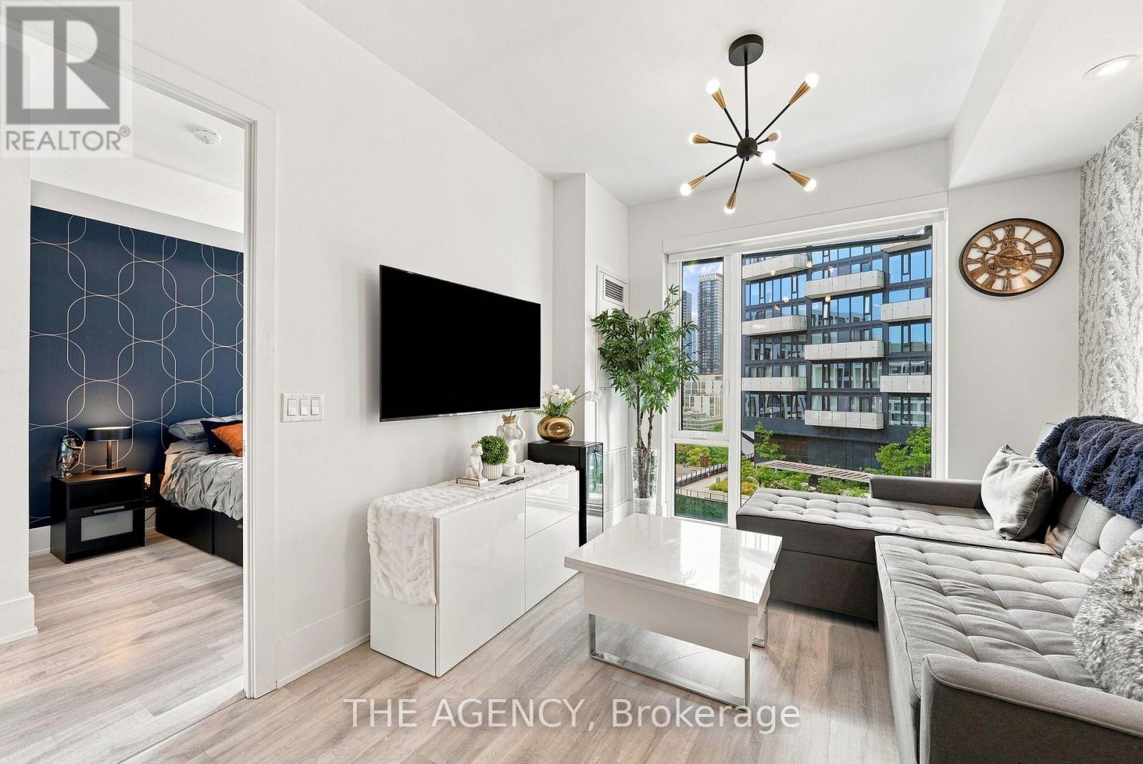 #907 470 FRONT STREET - 2