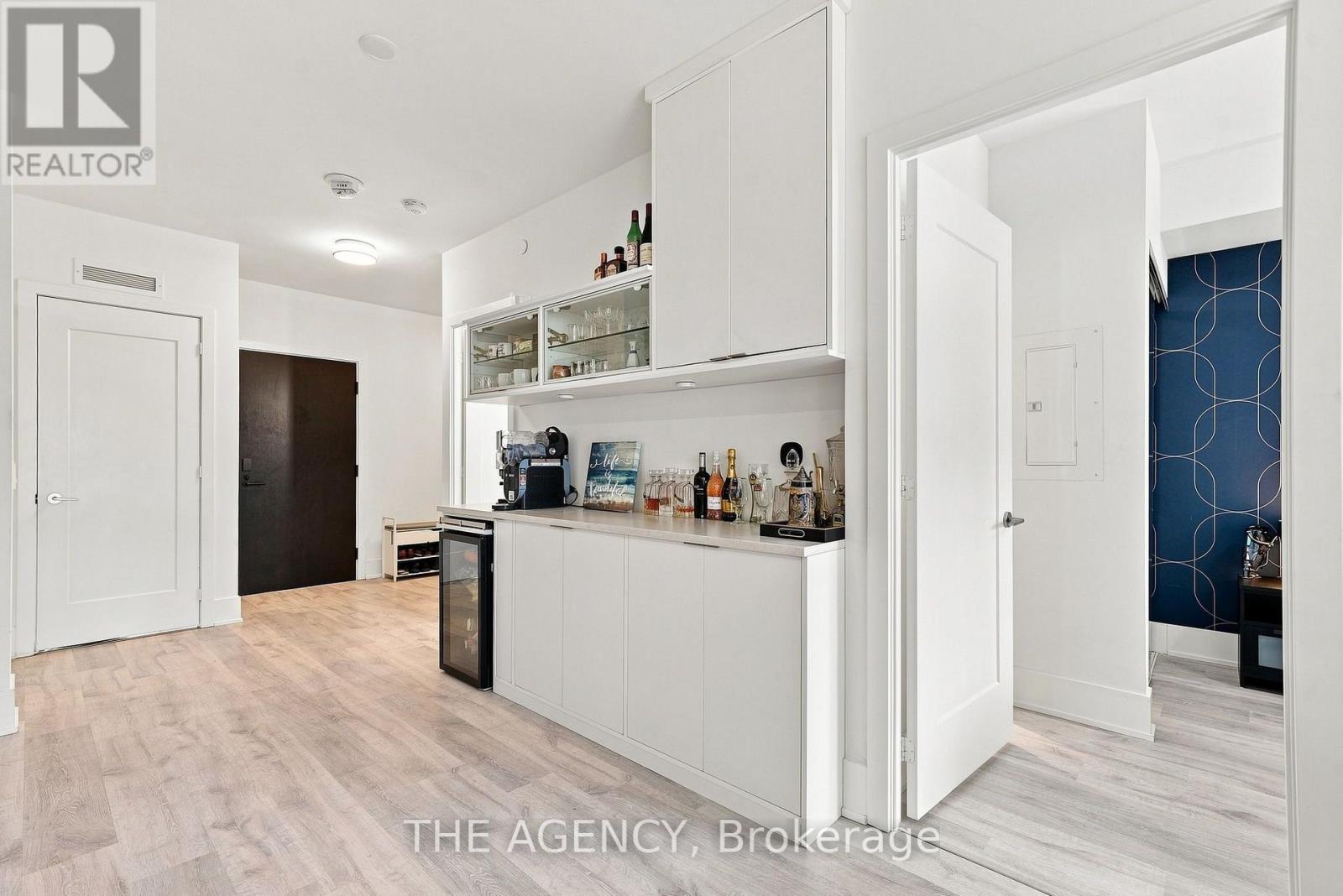 #907 470 FRONT STREET - 9