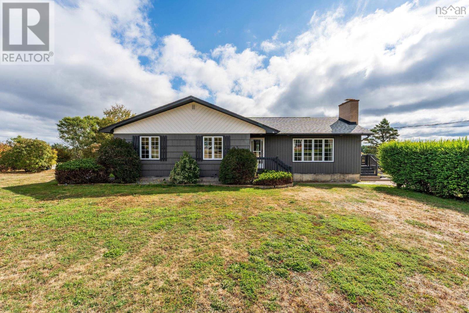 7068 Highway 1 - 1