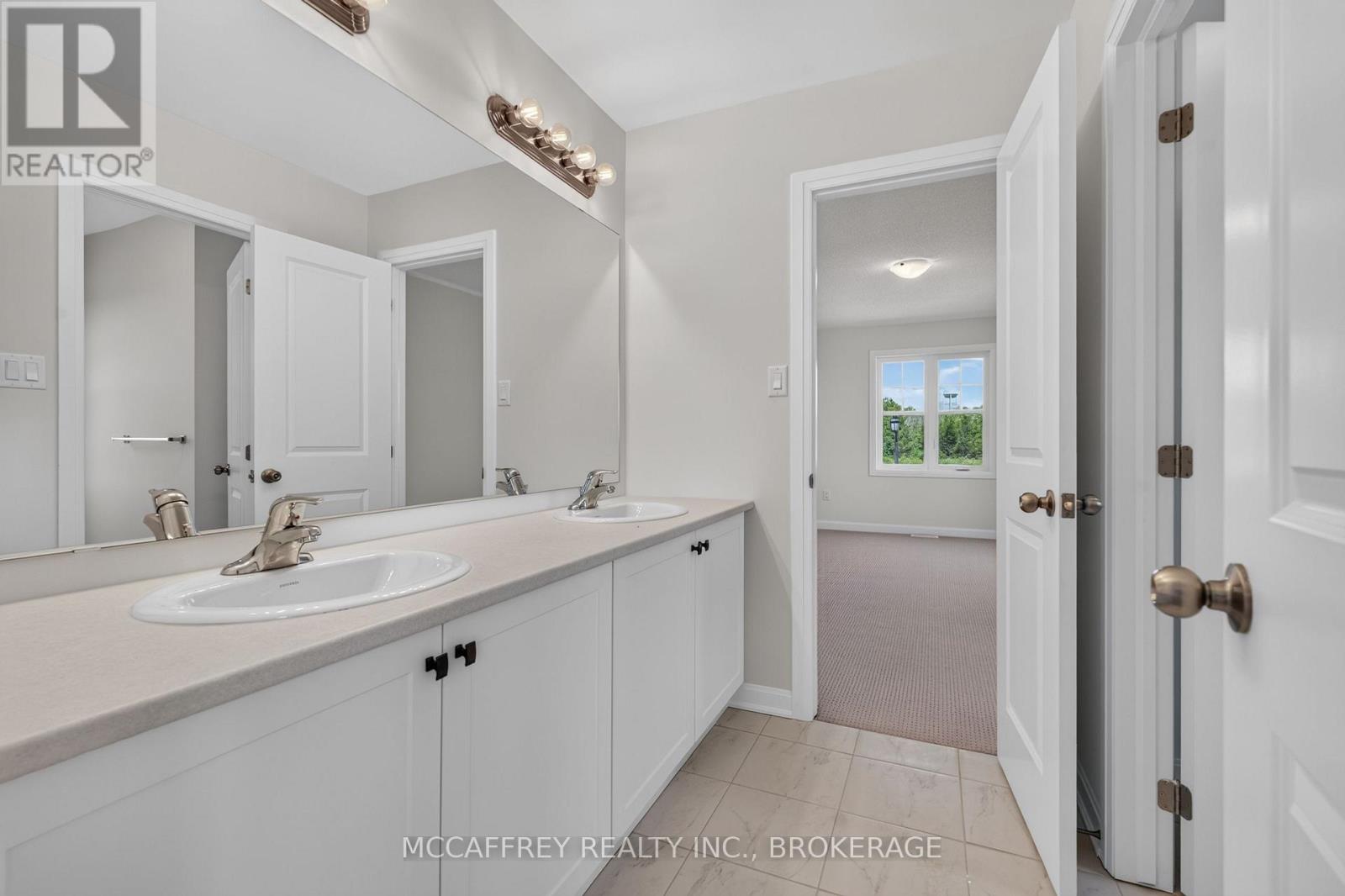 103 GILDERSLEEVE BOULEVARD - 32
