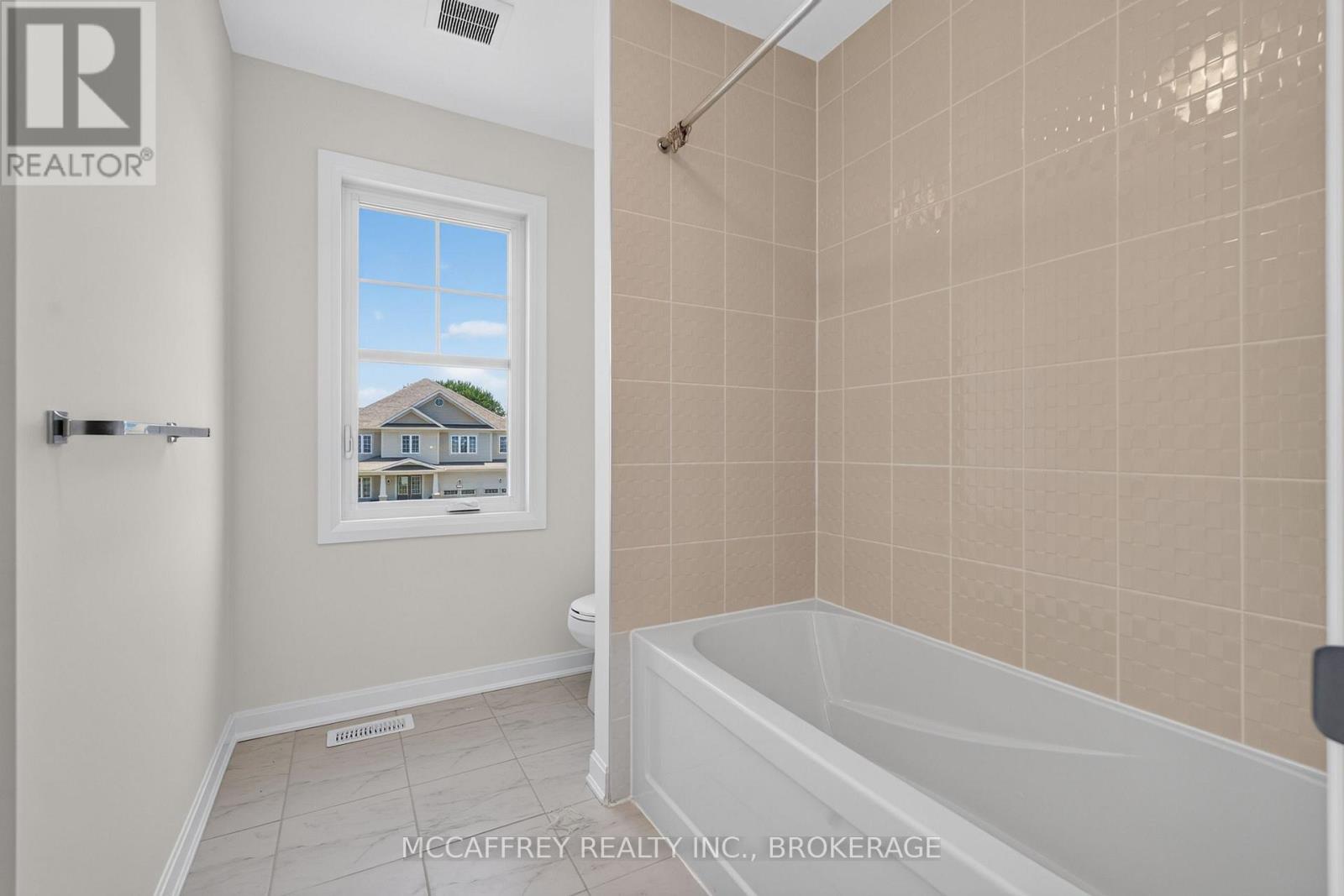 103 GILDERSLEEVE BOULEVARD - 33