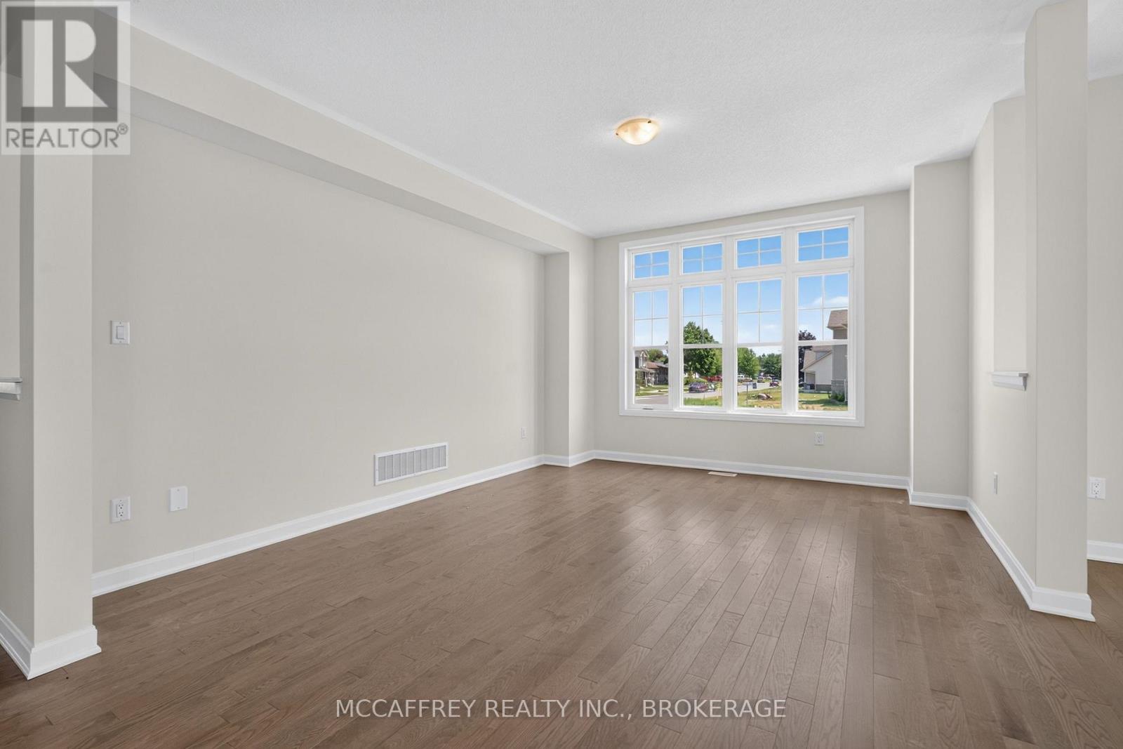 103 GILDERSLEEVE BOULEVARD - 6