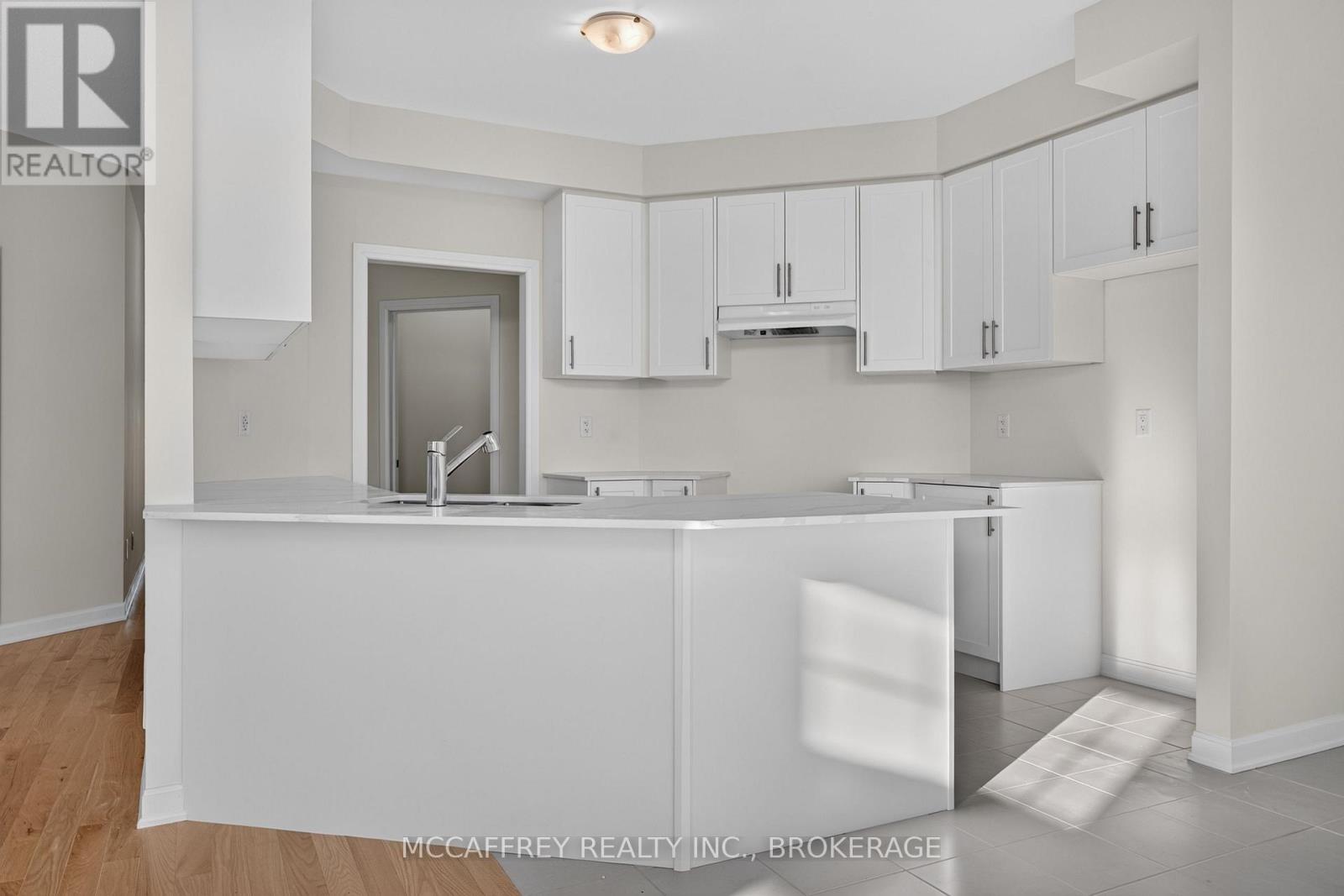 160 COUNTRY CLUB DRIVE - Image 15