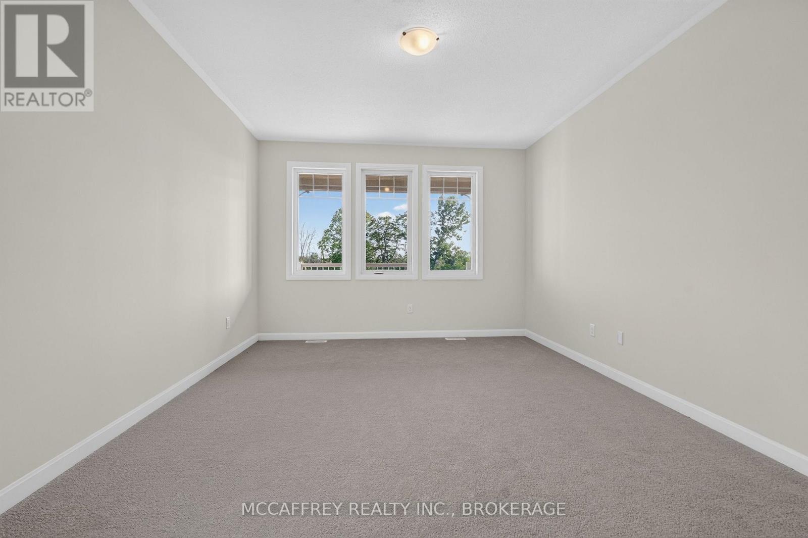 160 COUNTRY CLUB DRIVE - Image 20