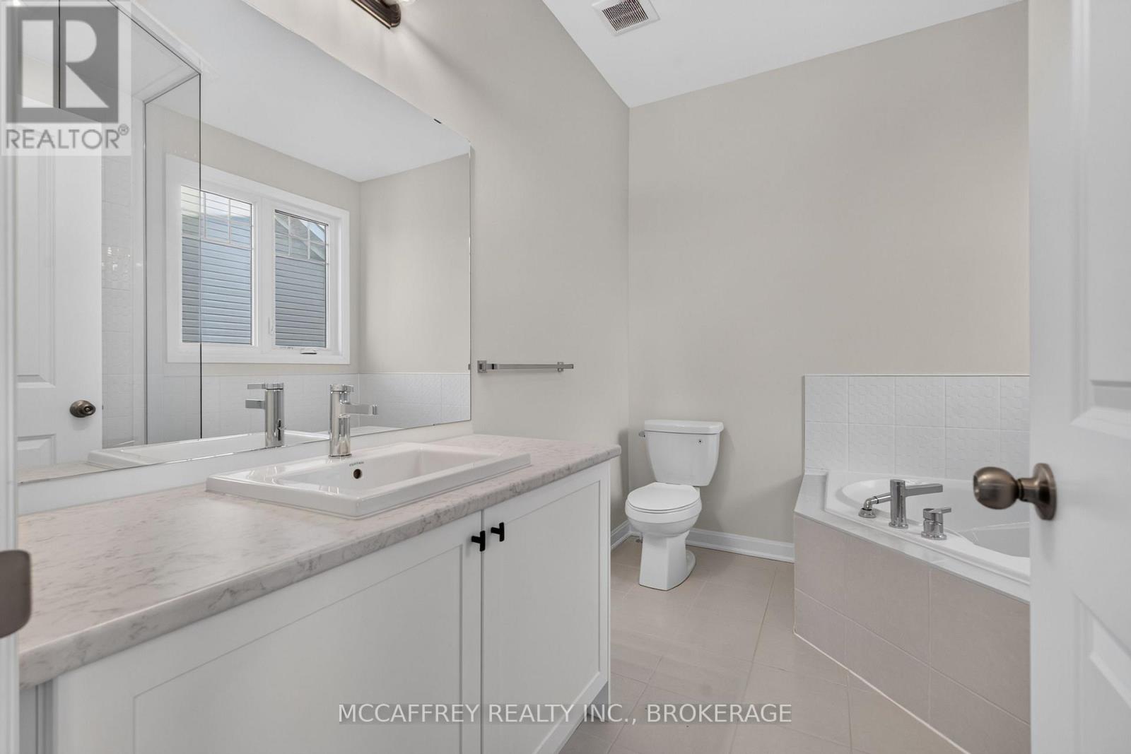160 COUNTRY CLUB DRIVE - Image 23