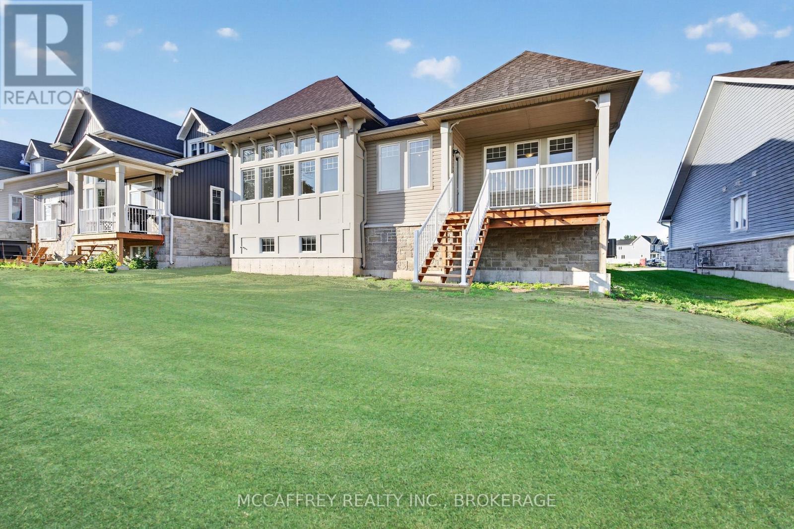 160 COUNTRY CLUB DRIVE - Image 39