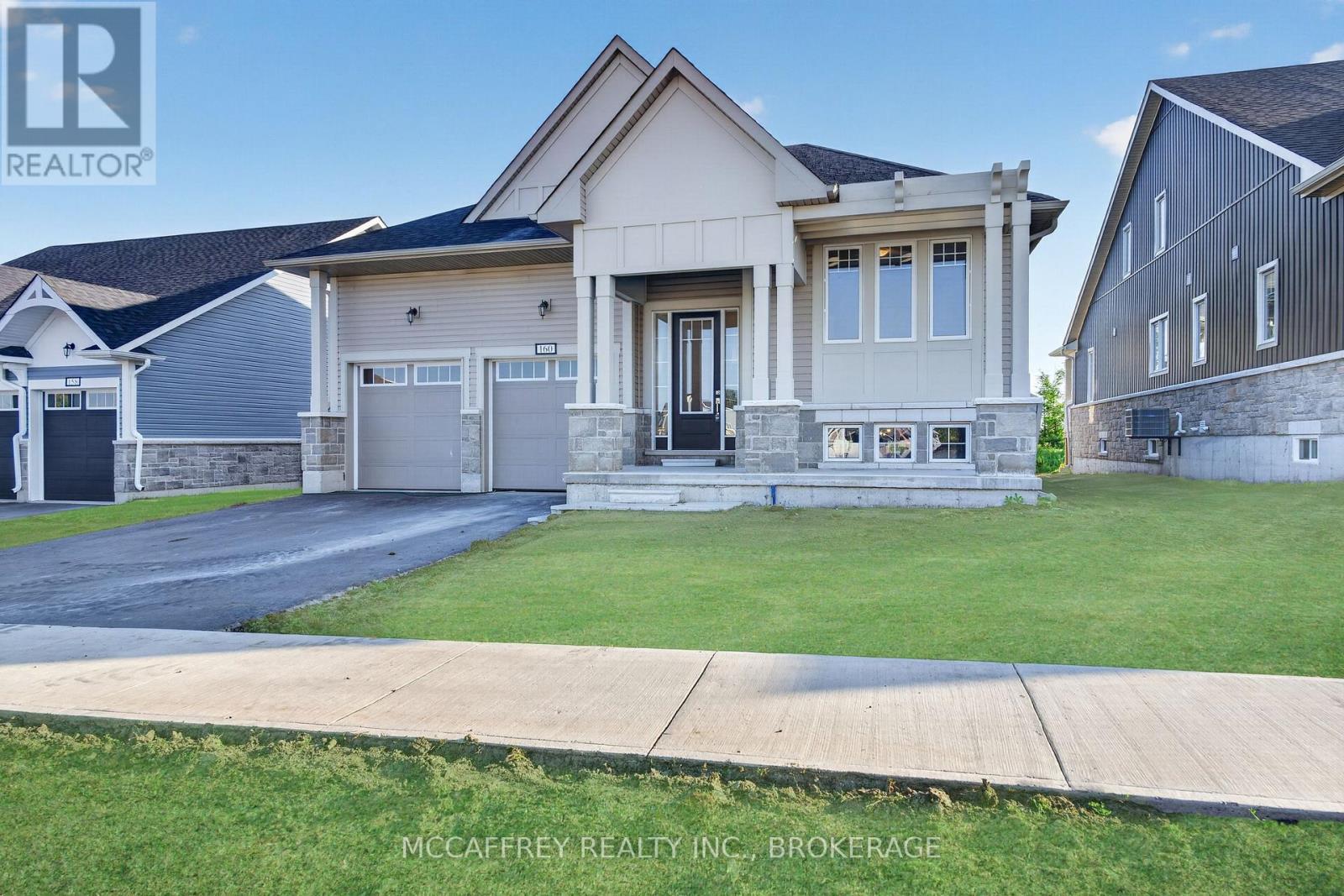 160 COUNTRY CLUB DRIVE - Image 44