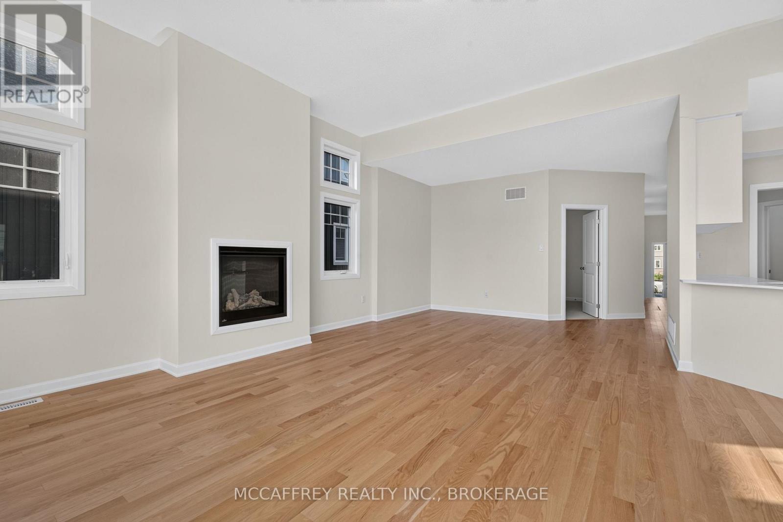 160 COUNTRY CLUB DRIVE - Image 7