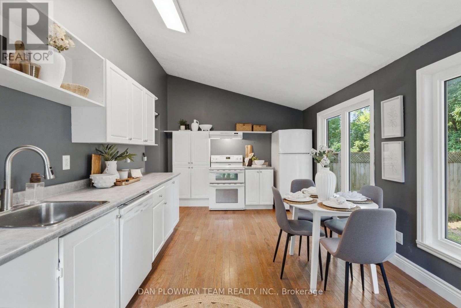 265 HAIG STREET - 12