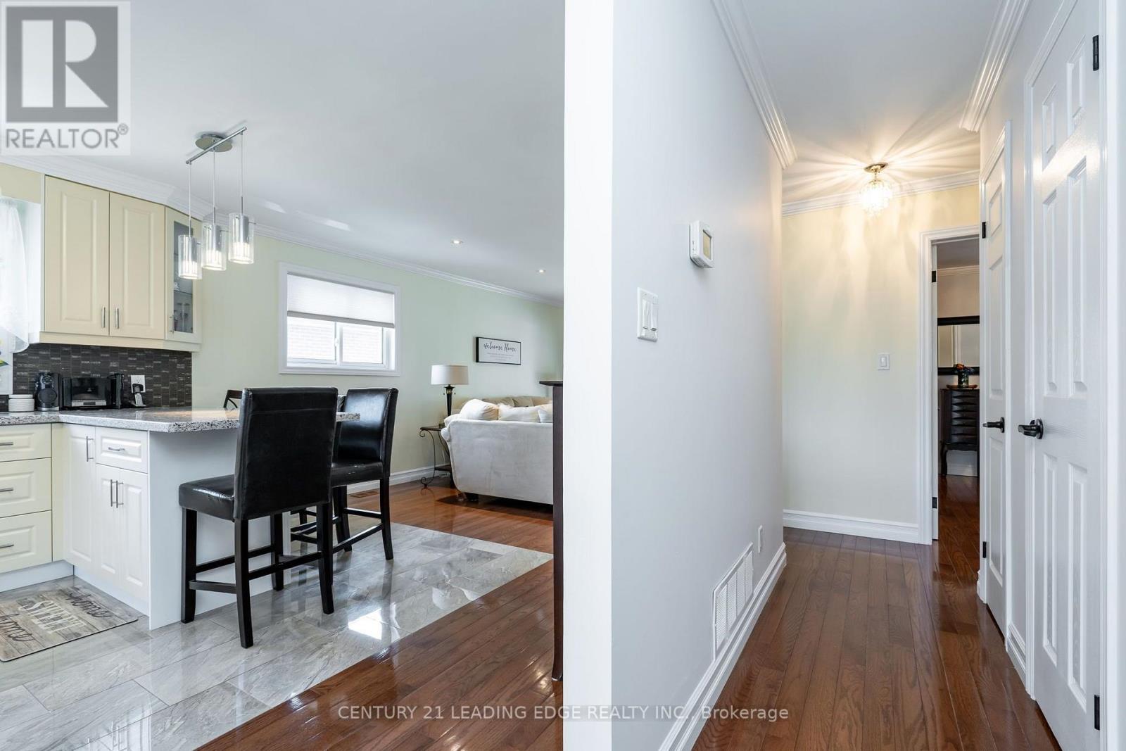 258 NIPIGON STREET - Image 4