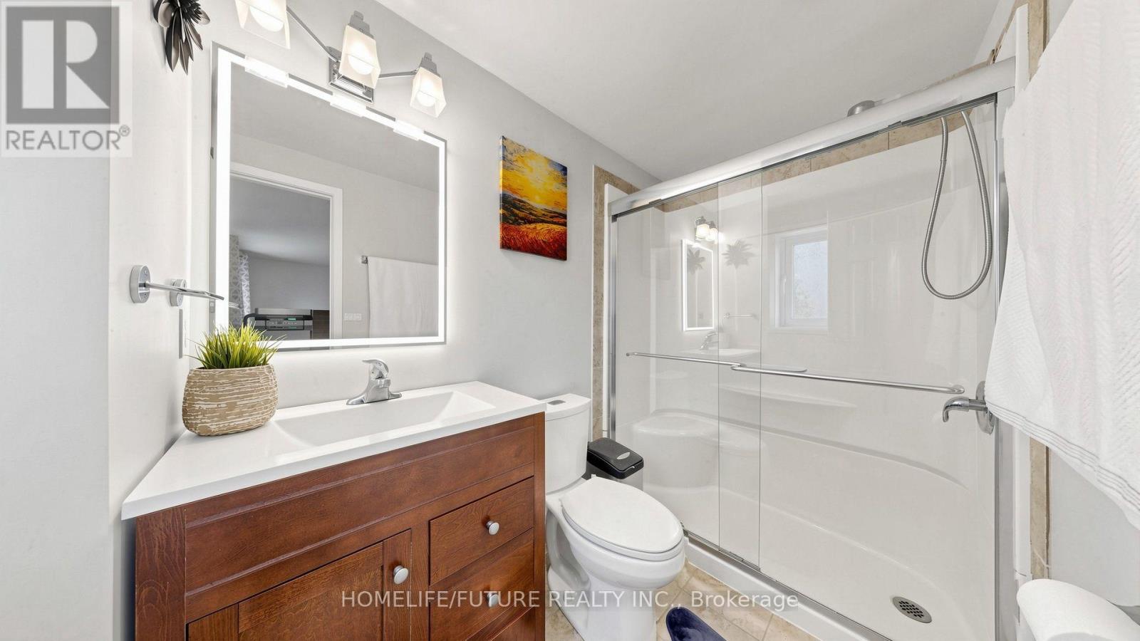 168 LARGE CRESCENT - Image 21