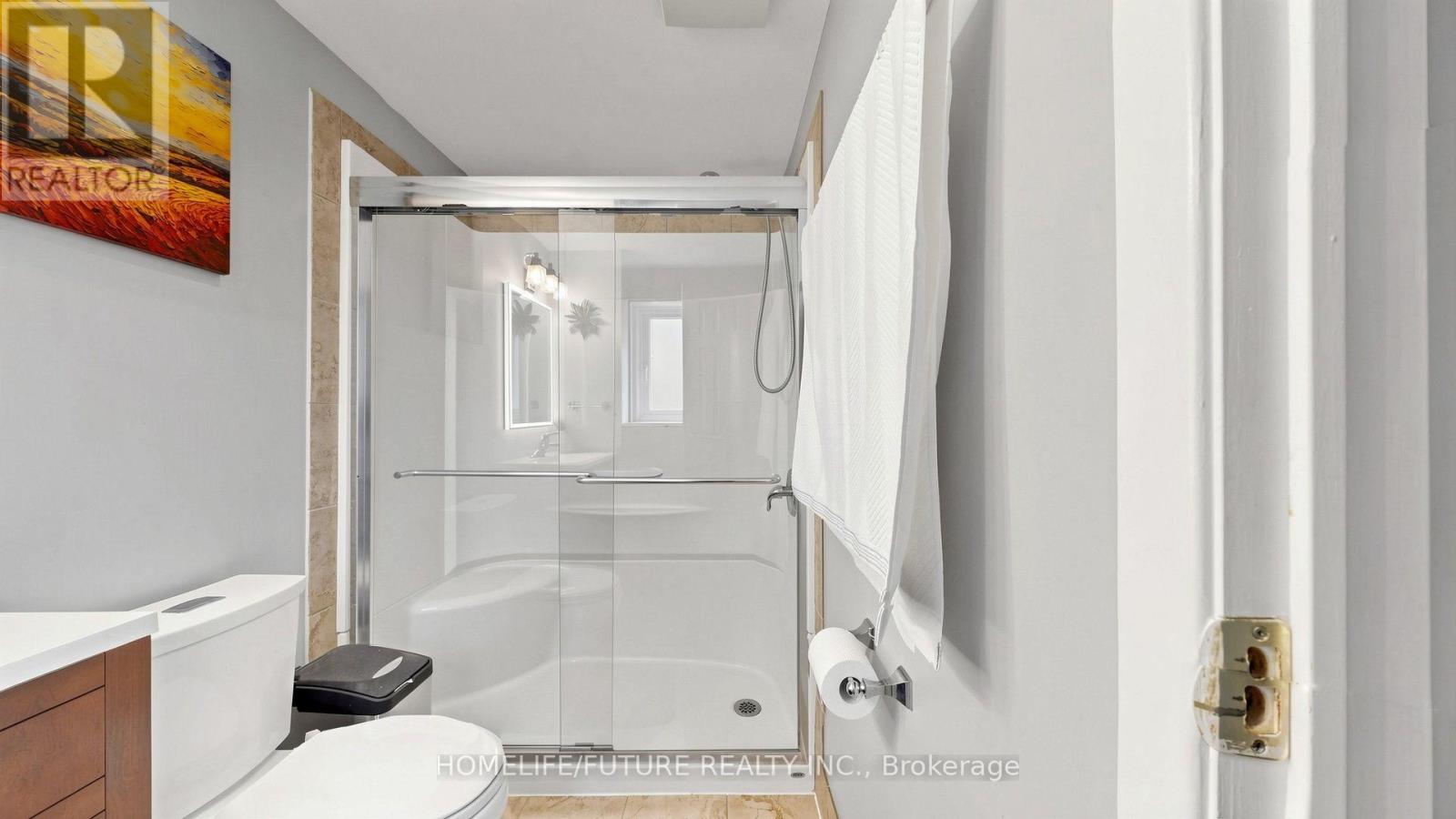 168 LARGE CRESCENT - Image 22